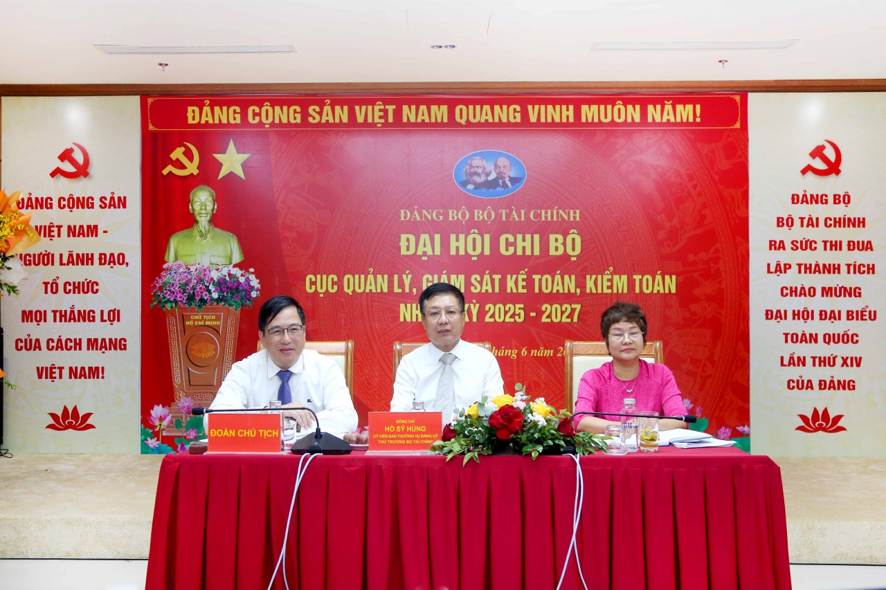 “Đoàn kết, dân chủ, kỷ cương, hiệu quả, đột phá, phát triển”