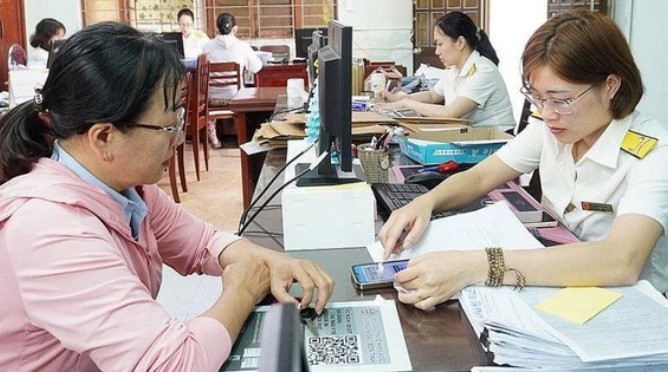 Thời hạn nộp hồ sơ khai thuế khi nhận tặng cho quyền sử dụng đất