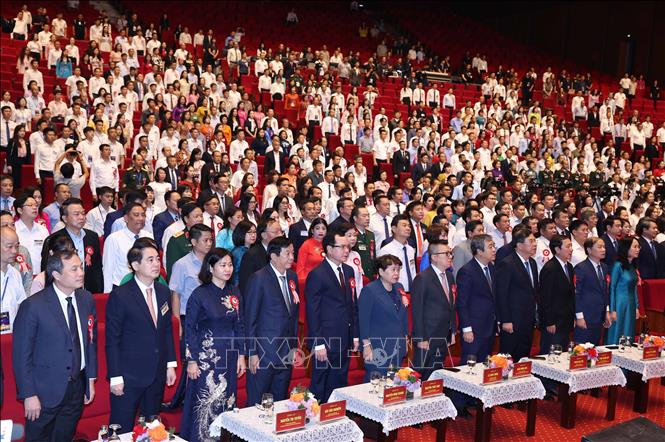 Tổng Bí thư Tô Lâm dự Lễ kỷ niệm 100 năm Ngày Báo chí Cách mạng Việt Nam Chú thích ảnh