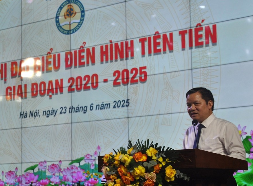 Phong trào thi đua góp phần thực hiện thắng lợi chiến lược phát triển Học viện Tài chính
