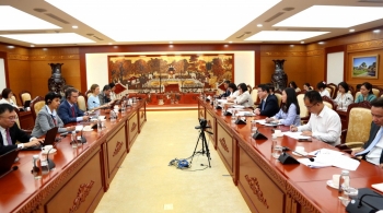Thứ trưởng Trần Quốc Phương làm việc với Đoàn Điều IV của IMF