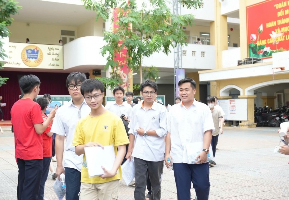 15 thí sinh bị đình chỉ trong ngày đầu tiên thi tốt nghiệp trung học phổ thông 2025