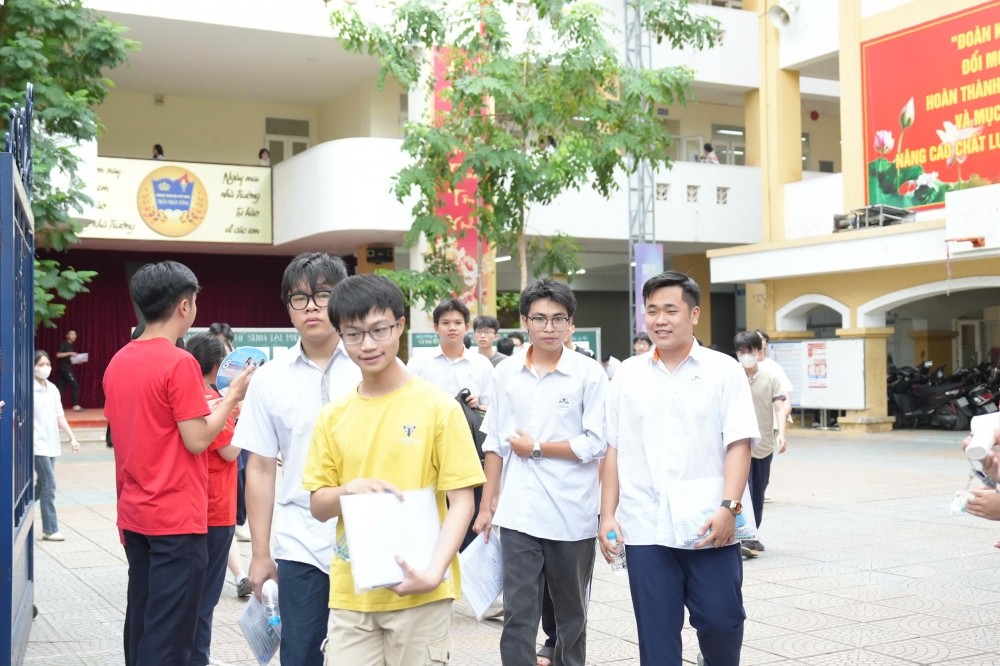 15 thí sinh bị đình chỉ trong ngày đầu tiên thi tốt nghiệp trung học phổ thông 2025