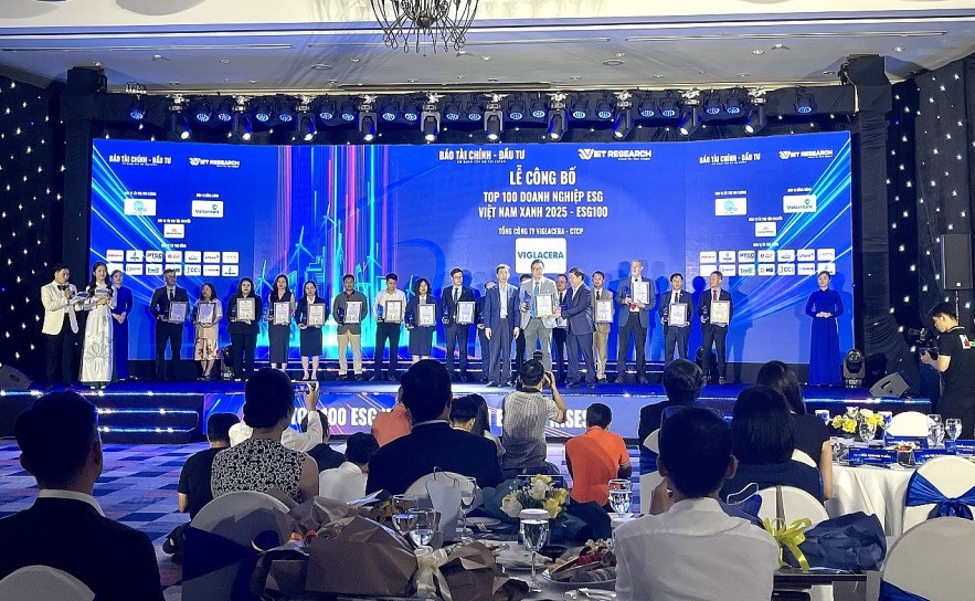 Gần 200 doanh nghiệp tiêu biểu được vinh danh trong đổi mới sáng tạo và thực hành ESG