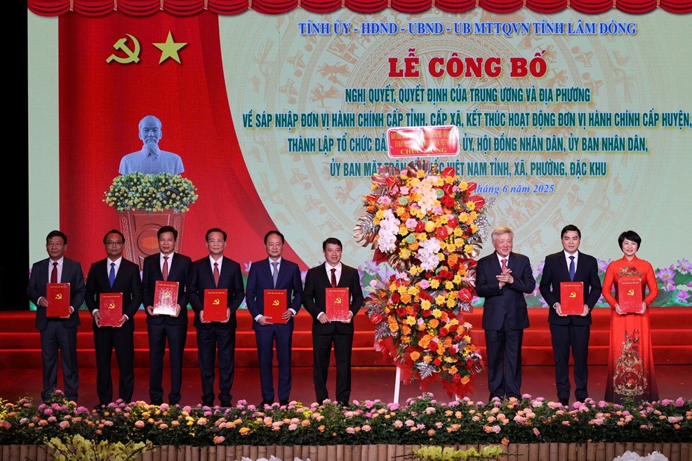 Vận hành tỉnh Lâm Đồng mới phải thông suốt, không để chậm trễ, không để sót việc