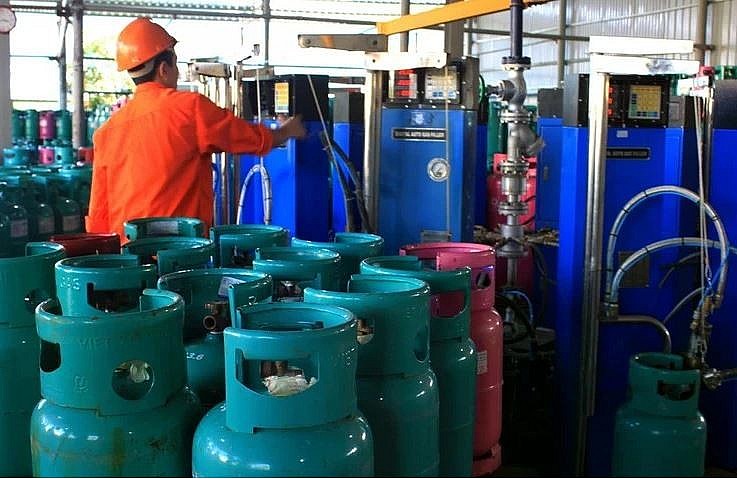 Giá gas bán lẻ trong nước tháng 7 tiếp tục giảm