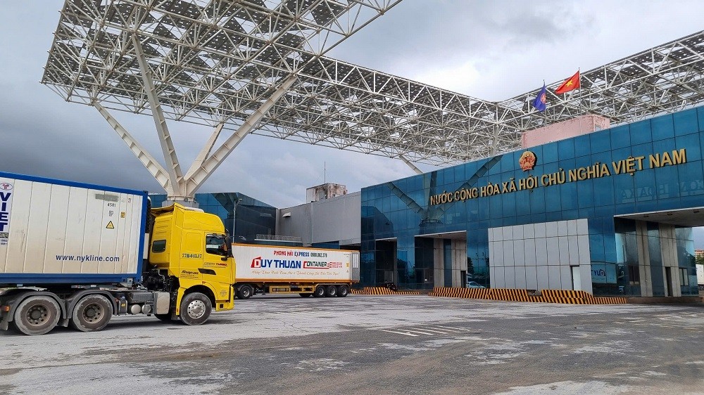 Hàng hóa qua Cửa khẩu Quốc tế Móng Cái, tỉnh Quảng Ninh Hàng hóa qua Cửa khẩu Quốc tế Móng Cái, tỉnh Quảng Ninh