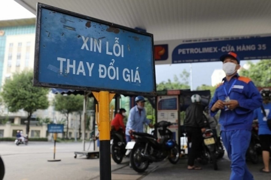 Ngày 4/7: Giá xăng dầu trong nước và thế giới đồng loạt giảm
