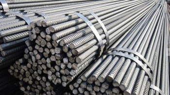 Ngày 17/7: Giá thép thanh tăng nhẹ, nhập khẩu thép khổ rộng trong nước lên kỷ lục