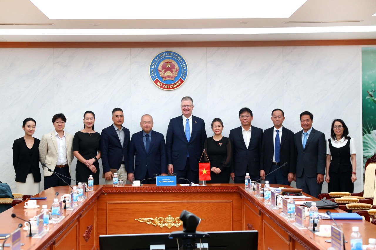 Thứ trưởng Đỗ Thành Trung tiếp cựu Đại sứ Hoa Kỳ tại Việt Nam Daniel Kritenbrink