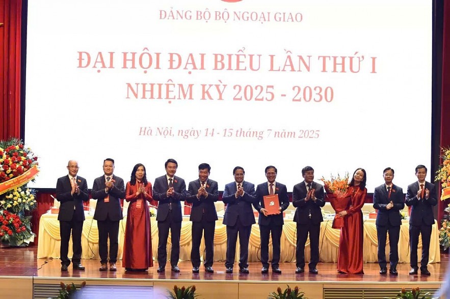 Xây dựng ngành ngoại giao chuyên nghiệp, văn minh, nhân văn, hiện đại và hiệu quả