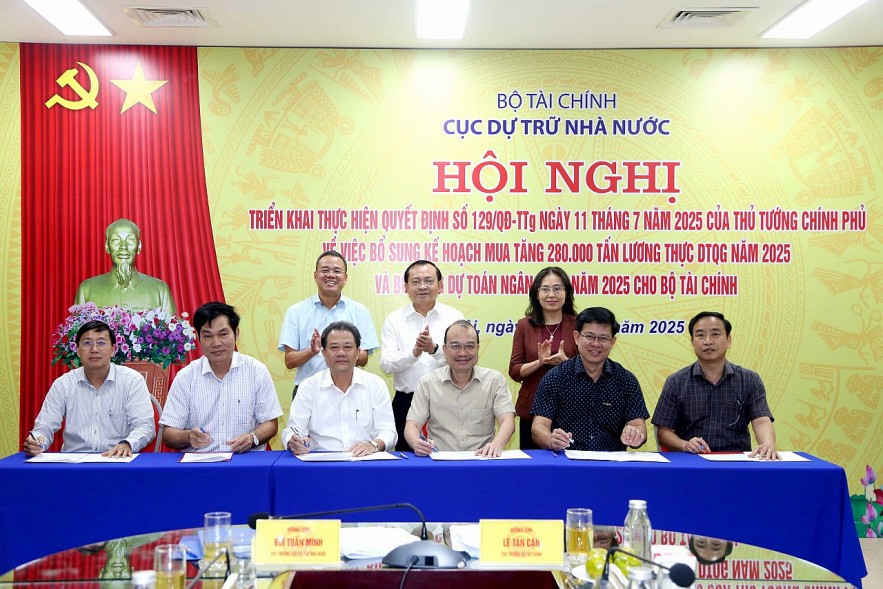 Ngành Dự trữ Nhà nước quyết tâm hoàn thành nhập bổ sung 280.000 tấn lương thực
