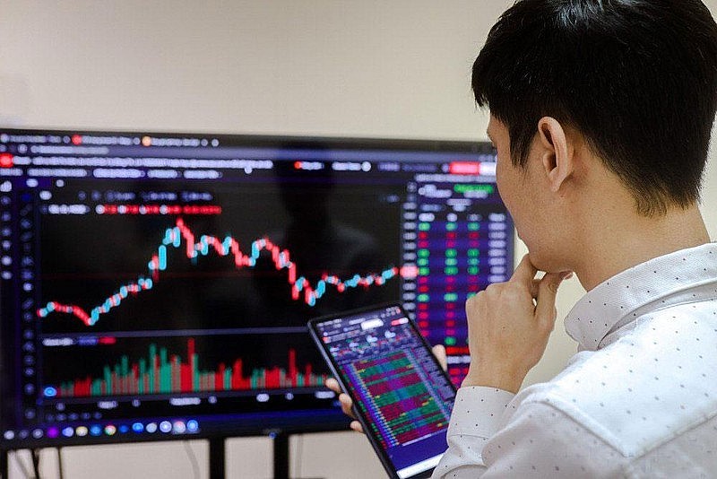 Sửa Luật Thuế thu nhập cá nhân: Đảm bảo phương pháp tính thuế hoạt động chuyển nhượng chứng khoán minh bạch, dễ thực hiện Sửa Luật Thuế thu nhập cá nhân: Đảm bảo phương pháp tính thuế hoạt động chuyển nhượng chứng khoán minh bạch, dễ thực hiện