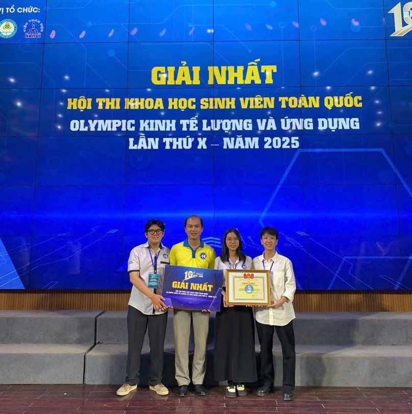 Sinh viên UFM khẳng định dấu ấn toàn diện trên các sân chơi lớn nửa đầu năm 2025