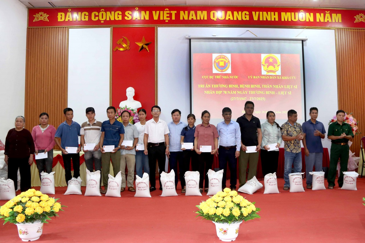 Cục Dự trữ Nhà nước tri ân thương binh, bệnh binh và gia đình liệt sĩ tại xã Khả Cửu Cục Dự trữ Nhà nước tri ân thương binh, bệnh binh và gia đình liệt sĩ tại xã Khả Cửu