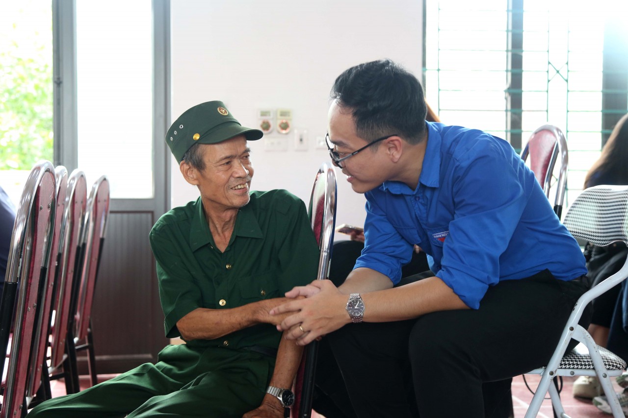 Cục Dự trữ Nhà nước tri ân thương binh, bệnh binh và gia đình liệt sĩ tại xã Khả Cửu Cục Dự trữ Nhà nước tri ân thương binh, bệnh binh và gia đình liệt sĩ tại xã Khả Cửu