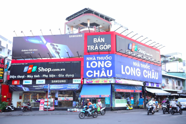 FPT Retail đạt hơn 23.000 tỷ đồng doanh thu sau 6 tháng