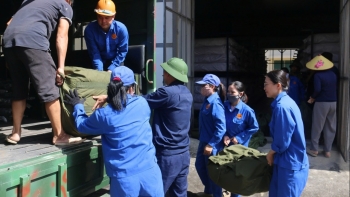Kịp thời xuất cấp hàng dự trữ hỗ trợ người dân vùng bão lũ ở Nghệ An