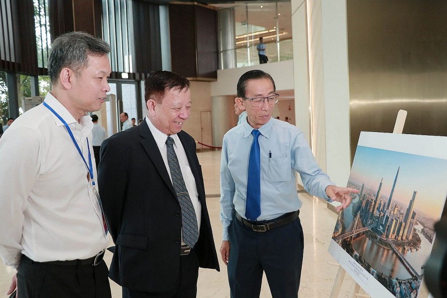 Thủ tướng Phạm Minh Chính chủ trì hội nghị triển khai Nghị quyết về Trung tâm tài chính quốc tế tại TP.HCM