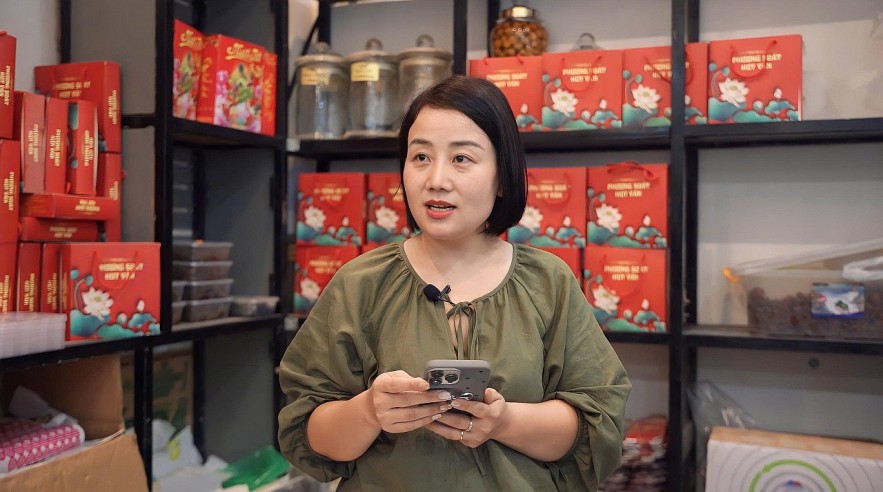 Tiệm bánh gia truyền Phương Soát Huy Vân “lên đơn” bằng giọng nói, mở rộng cơ hội bán hàng với MISA eShop