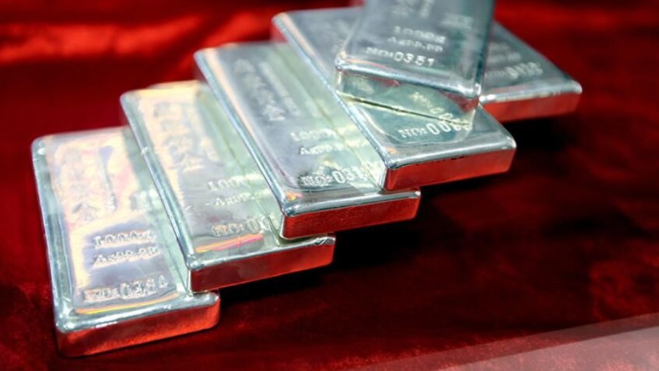 Ngày 5/8: Giá bạc tiếp tục đà tăng