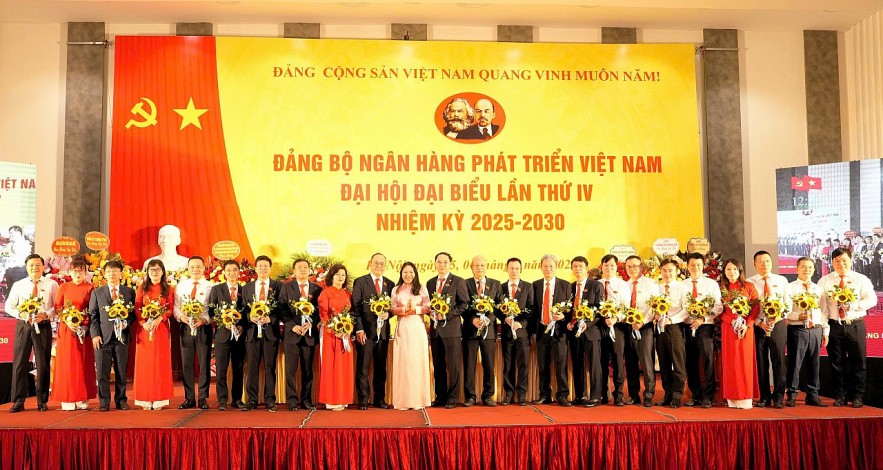 Đảng bộ Ngân hàng Phát triển Việt Nam: Đoàn kết - dân chủ - kỷ cương - đột phá - phát triển
