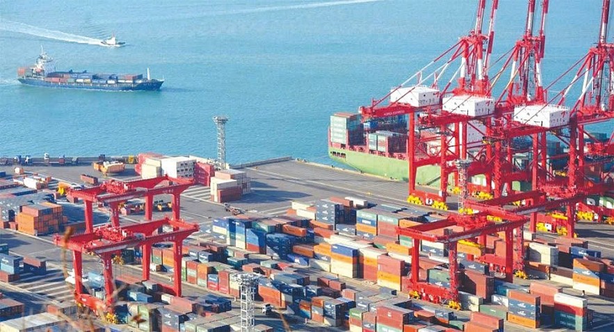 Cần nhiều giải pháp dài hạn để tăng thích nghi, nâng cao nội lực