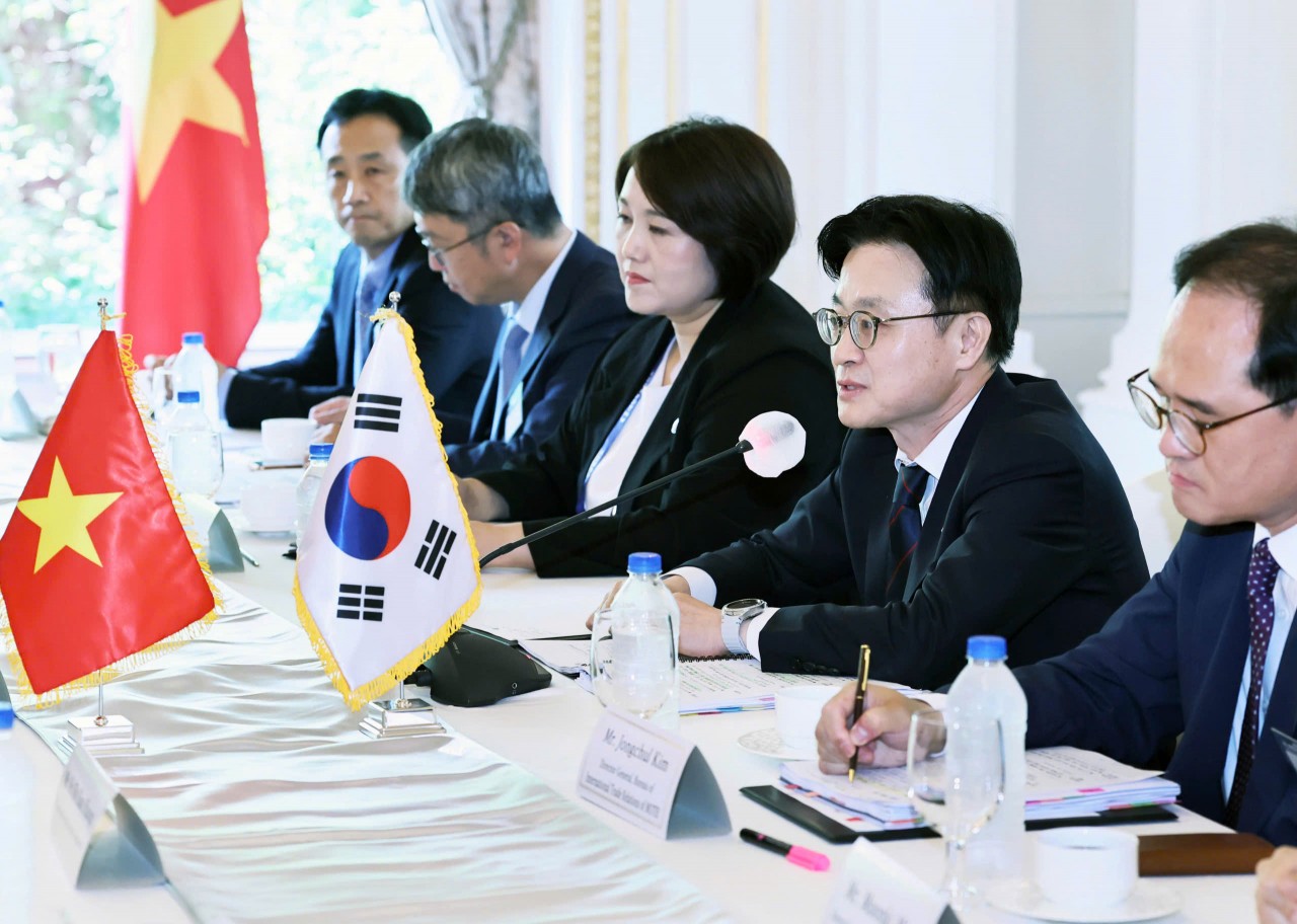 Bộ trưởng Nguyễn Văn Thắng làm việc với Bộ trưởng Bộ Thương mại, Công nghiệp và Năng lượng Hàn Quốc