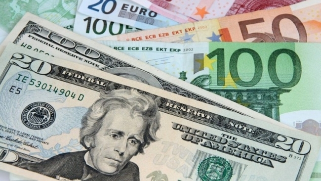 Tỷ giá USD hôm nay (15/8): Thế giới tăng, "chợ đen" giảm mạnh ở cả 2 chiều mua và bán