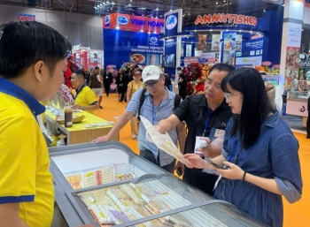 TP. Hồ Chí Minh đẩy mạnh kích cầu tiêu dùng và tăng cường kiểm soát hàng giả