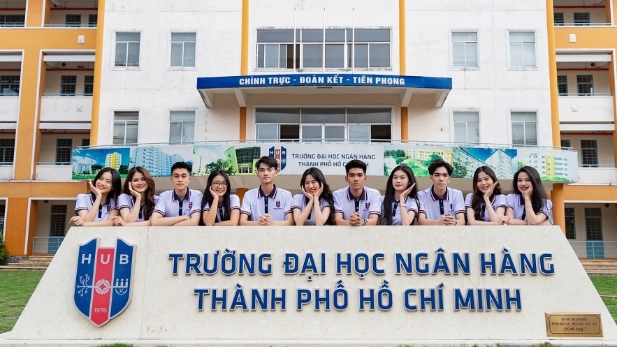 Đại học Ngân hàng TP. Hồ Chí Minh lấy điểm chuẩn ngành AI  19,49 điểm