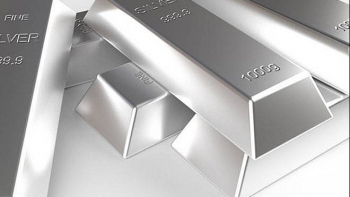 Ngày 26/8: Giá bạc đồng loạt giảm