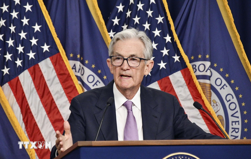 Chủ tịch Cục Dự trữ liên bang Mỹ (Fed) Jerome Powell trong cuộc họp báo tại Washington, công bố chính sách về lãi suất của Fed. (Ảnh: Kyodo/TTXVN)