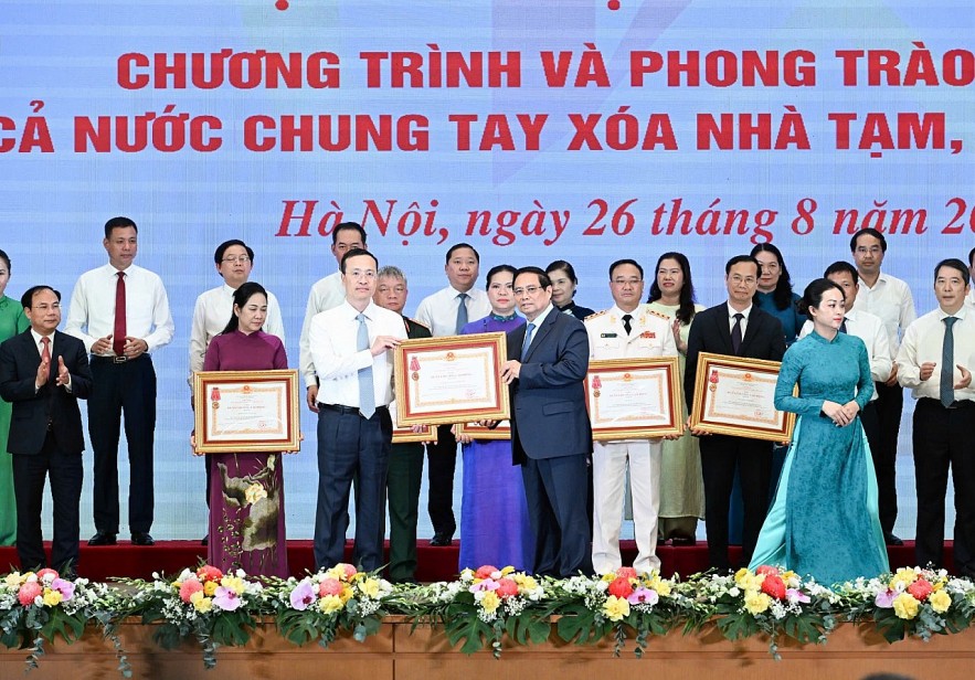 Ngành Ngân hàng góp sức hơn 1.800 tỷ đồng xóa nhà tạm, nhà dột nát
