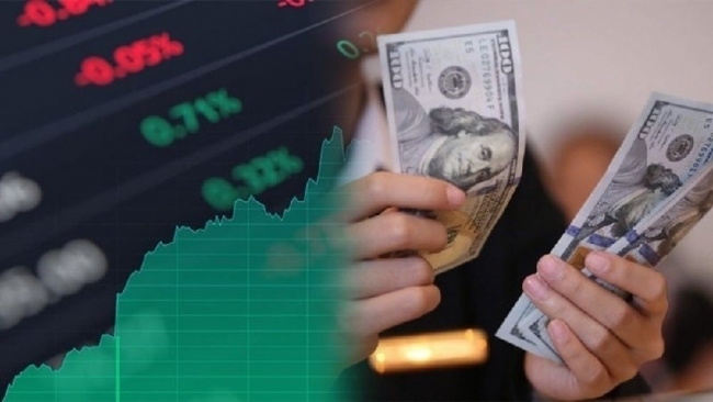 Tỷ giá "bớt nóng" khi Ngân hàng Nhà nước bán USD kỳ hạn, song áp lực dài hạn chưa nguôi
