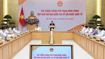 Thủ tướng: Khẩn trương trình Quốc hội cơ chế, chính sách đặc biệt, đột phá thực hiện hội nhập quốc tế