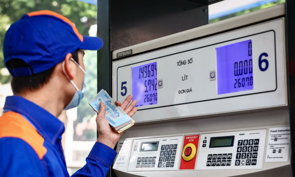 Ngày 28/8: Giá xăng trong nước chiều nay được dự báo tiếp tục tăng phiên thứ 2 liên tiếp