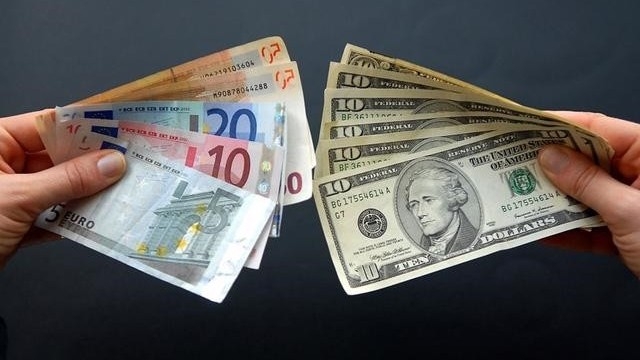 Tỷ giá USD hôm nay (29/8): Thế giới tiếp tục giảm, "chợ đen" tăng mạnh ở chiều bán
