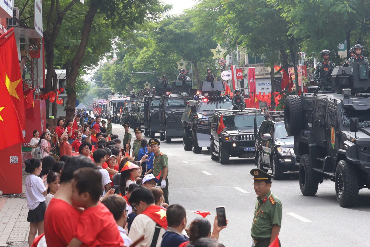 Tổng duyệt diễu binh, diễu hành A80 trong bầu không khí đẹp nao lòng
