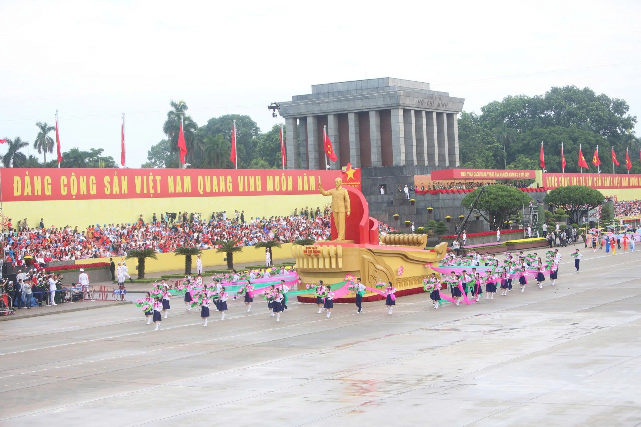 Tổng duyệt diễu binh, diễu hành A80 trong bầu không khí đẹp nao lòng