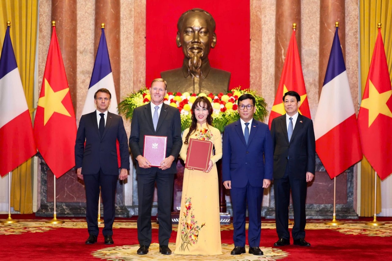 Vietjet bứt phá mạnh mẽ trong 6 tháng đầu năm 2025: Doanh thu, lợi nhuận tăng trưởng vượt bậc, đơn đặt hàng tàu bay kỷ lục