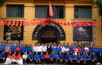 Đoàn thanh niên DATC tham quan Khu di tích Nhà tù Hỏa Lò