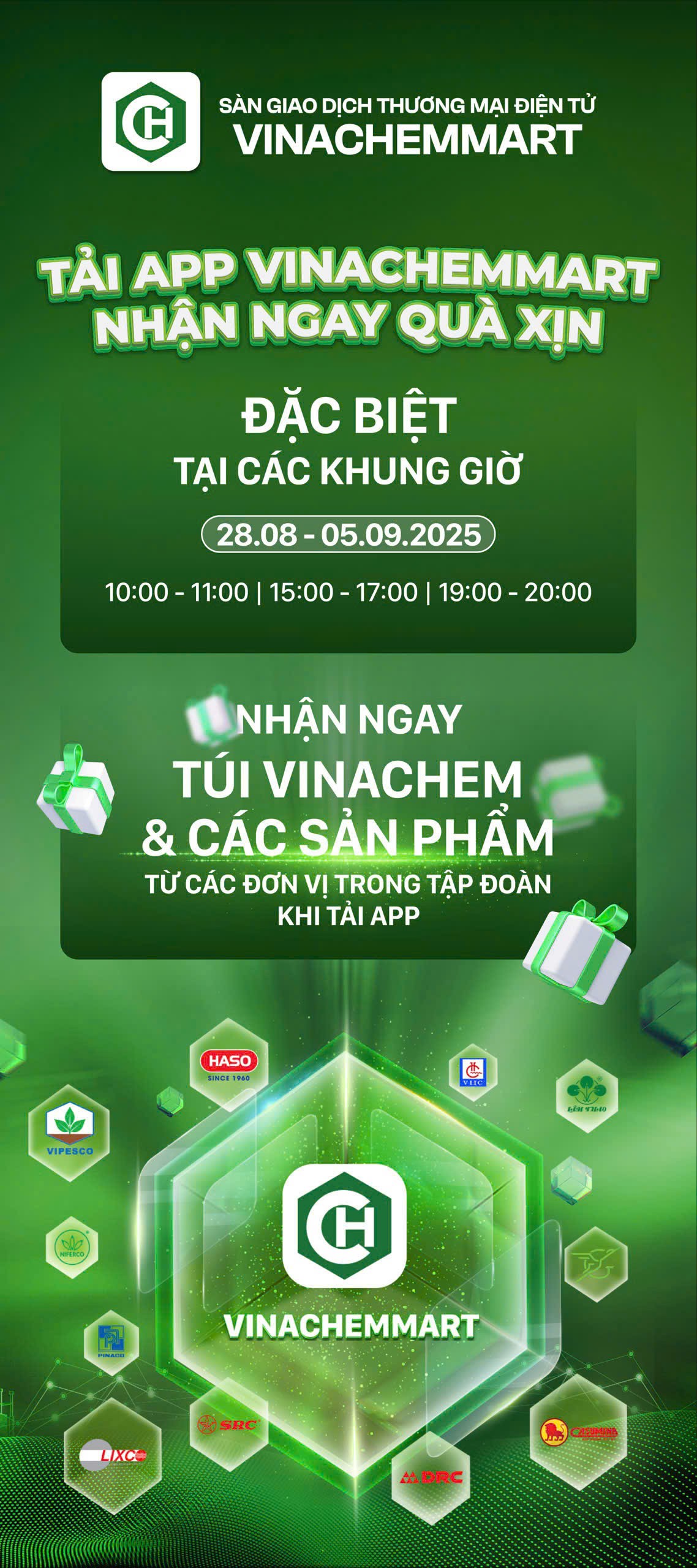 Vinachemmart: Tải app nhận quà, nghìn lượt truy cập tại triển lãm 80 năm