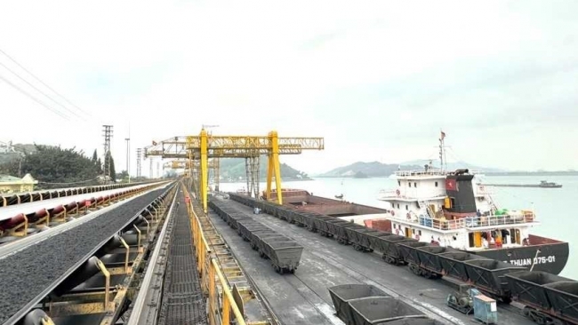 Phê duyệt mức vốn điều lệ của Công ty mẹ - Tập đoàn Công nghiệp Than - Khoáng sản Việt Nam