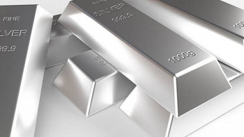 Ngày 5/9: Giá bạc vẫn neo ở ngưỡng cao