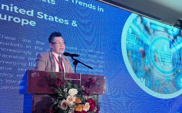 Đa dạng hóa thị trường và ứng dụng công nghệ số: Động lực quan trọng, thúc đẩy kinh tế Việt Nam phát triển bền vững Đa dạng hóa thị trường và ứng dụng công nghệ số: Động lực quan trọng, thúc đẩy kinh tế Việt Nam phát triển bền vững