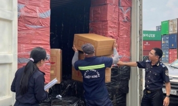 Hải quan thu nộp ngân sách hơn 569 tỷ đồng từ chống buôn lậu, gian lận thương mại