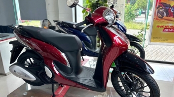 Giá xe SH Mode mới nhất tháng 9/2025 rẻ chưa từng có trong lịch sử