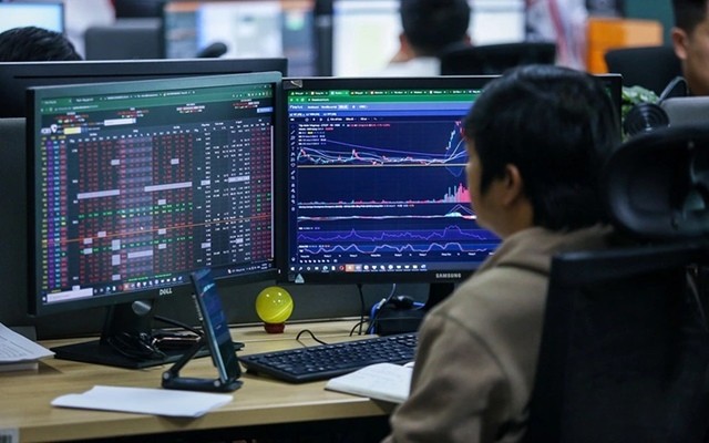 Giữ nguyên quy định thuế thu nhập cá nhân với thu nhập từ chuyển nhượng vốn