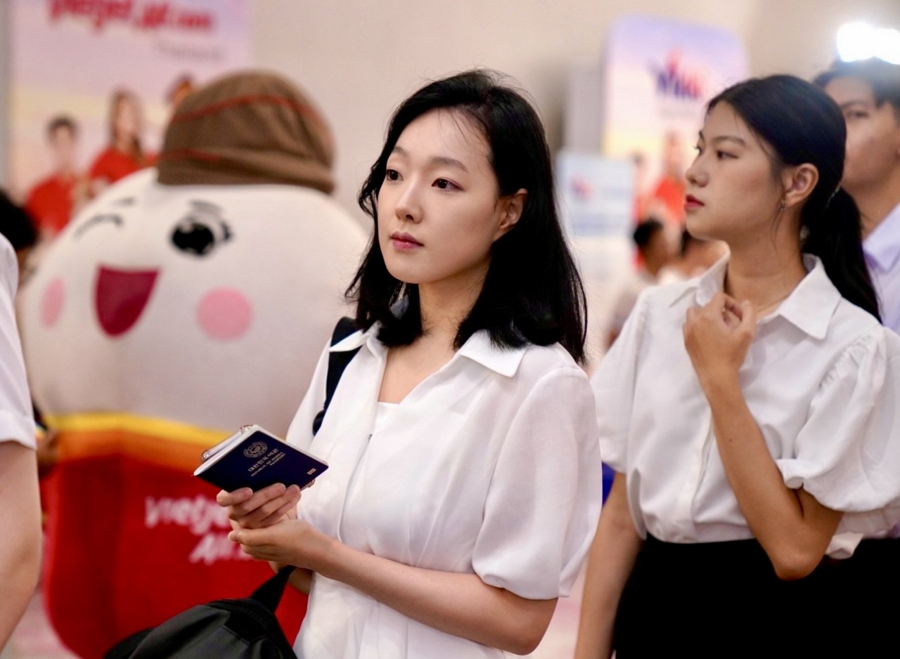 Ngày hội tuyển dụng Vietjet thu hút hàng ngàn ứng viên tìm kiếm cơ hội trong ngành hàng không Ngày hội tuyển dụng Vietjet thu hút hàng ngàn ứng viên tìm kiếm cơ hội trong ngành hàng không